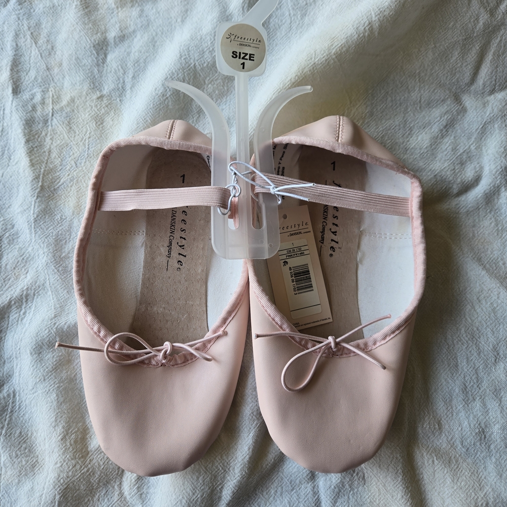Freestyle Light Pink Ballet Flats with Bow